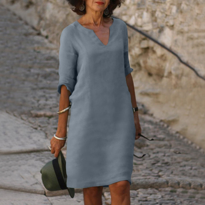 Elisa | Timeless V-Neck Dress